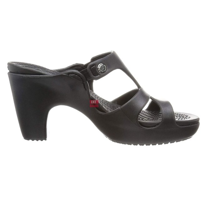 02-croc-heels