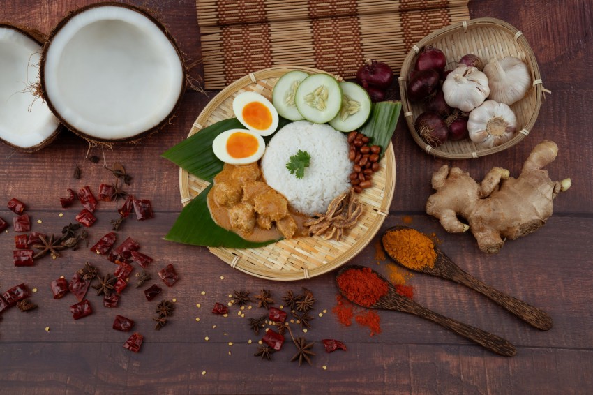 马来西亚婆罗洲咖喱椰浆饭，方便方便即食品